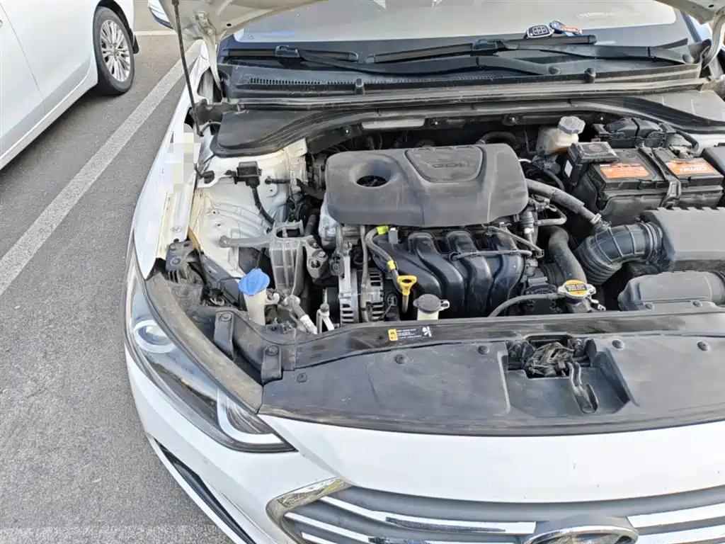 Hyundai Elantra 2016 Model 1.6L Automatic Smart Elite фото 21