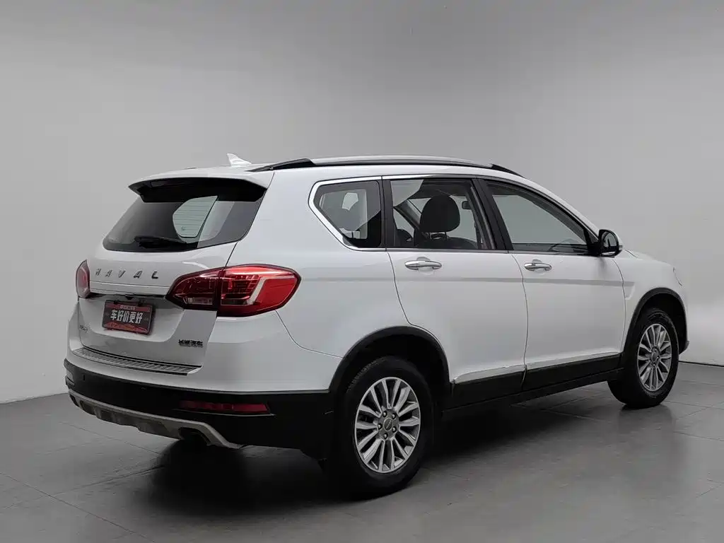 Photo 2 - Haval H6
