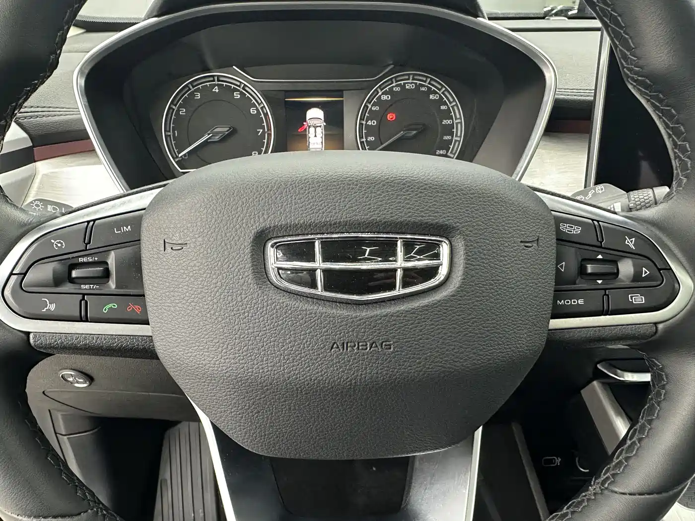 GEELY AUTOMOBILE BINYUE