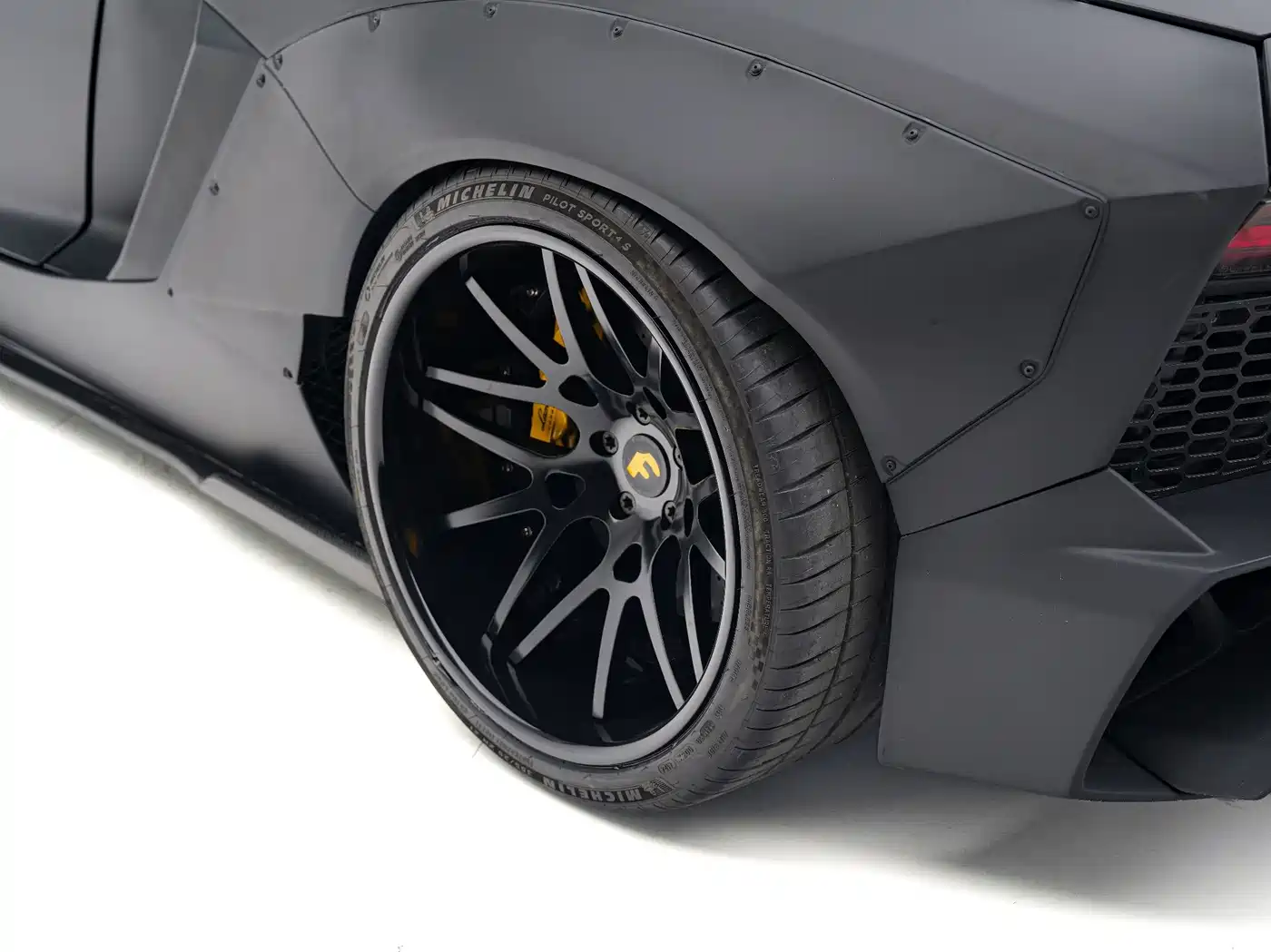 Lamborghini Aventador 2014 2011 LP 700-4