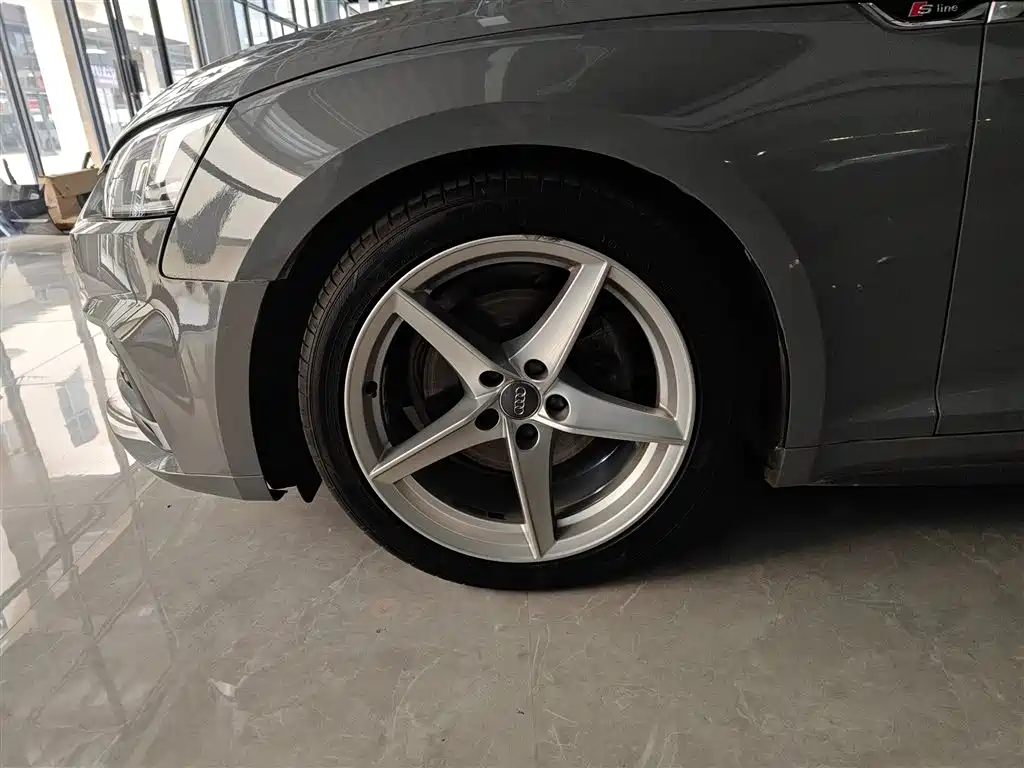 Audi A5 (Import) 2019 Sportback 40 TFSI Fashion фото 23