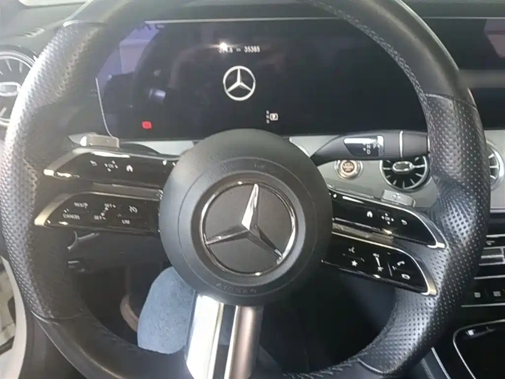 MERCEDES-BENZ E-CLASS (IMPORTED)
