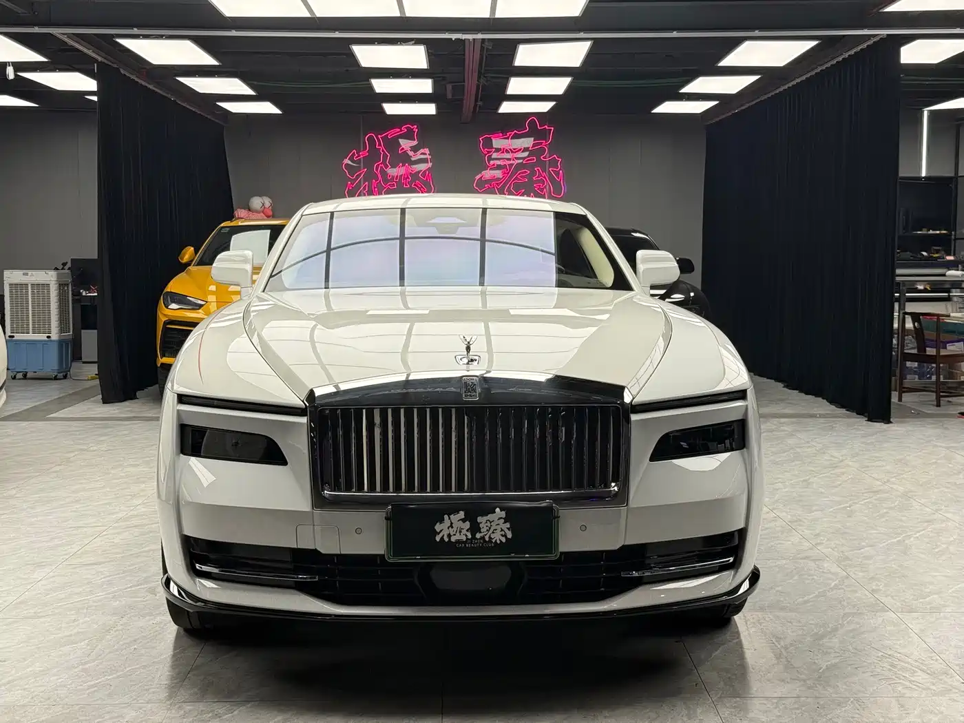 2024 Rolls-Royce Spectre