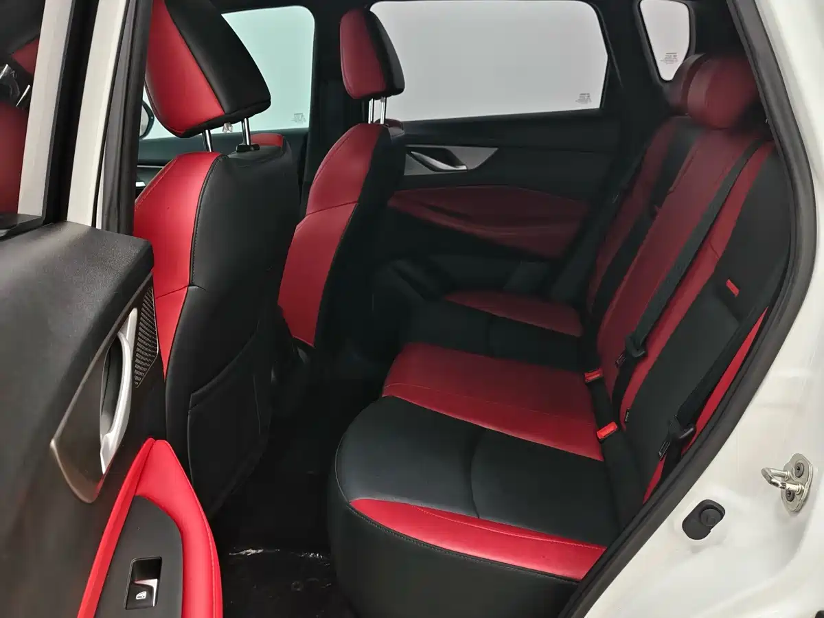 Changan CS35 PLUS 2023 2022 Blue Whale NE 1.4T DCT Luxury