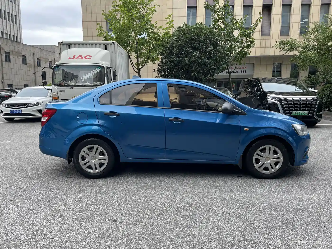 Chevrolet Aveo 2015 2014 Sedan 1.4SL AT Fashion Edition