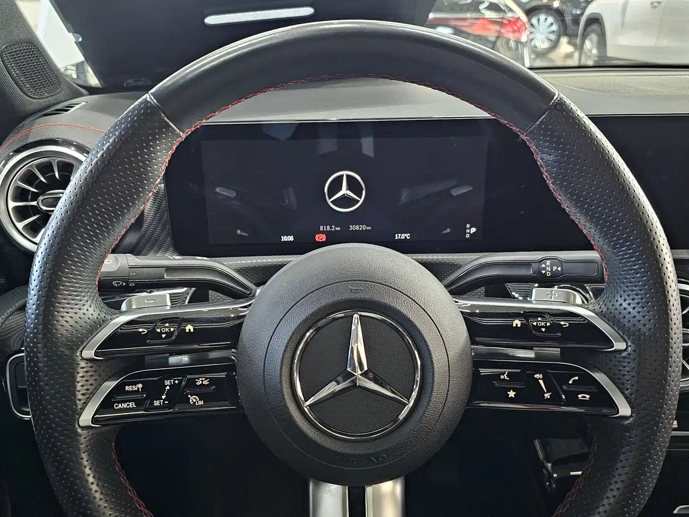 Mercedes-Benz A-Class 2024 A 200 L Fashion Edition фото 10