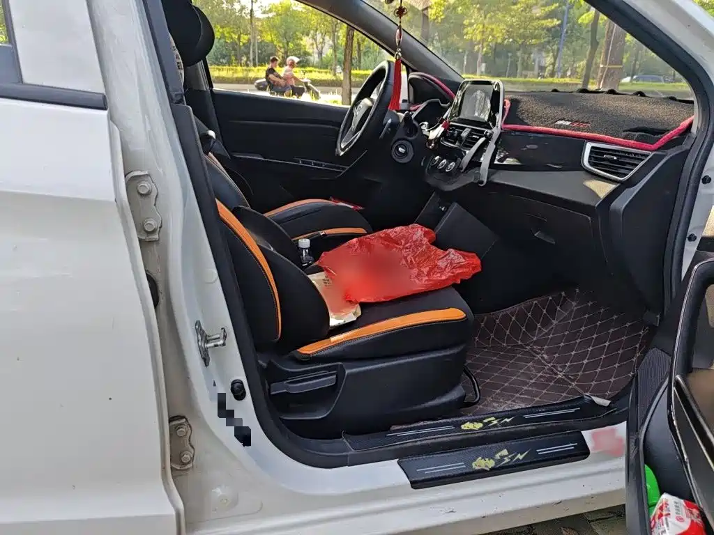 Baojun 310 2017 2017 1.5L Auto Fashion