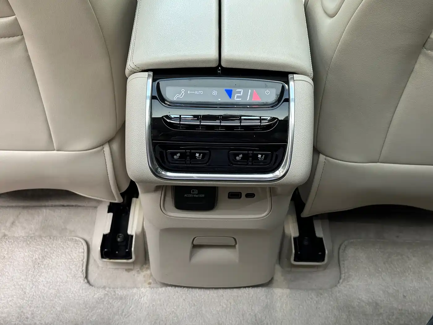 Фото 12 - Buick Enclave