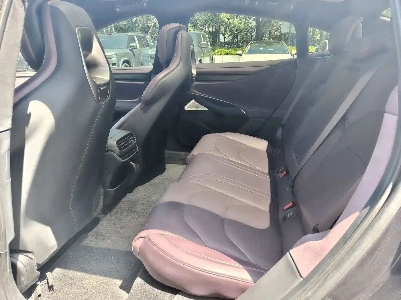 Xiaomi Auto Xiaomi SU7 2024 AWD Extended Range Advanced Smart Driving Max Edition фото 9