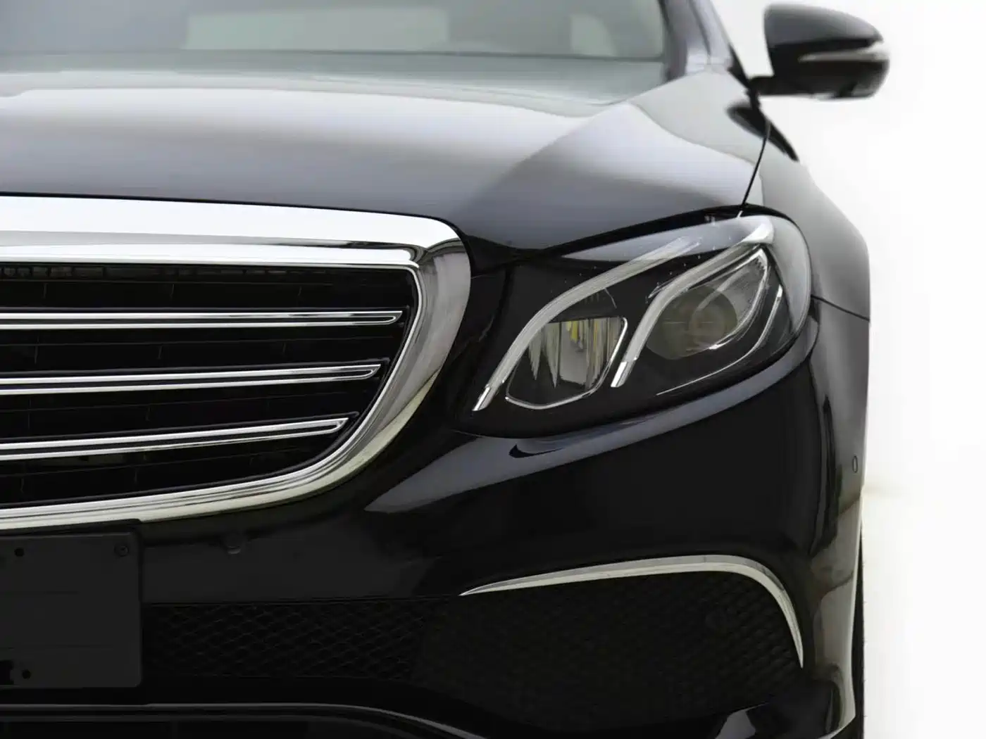 Mercedes-Benz E-Class 2016 E 300 L Sport Luxury фото 2