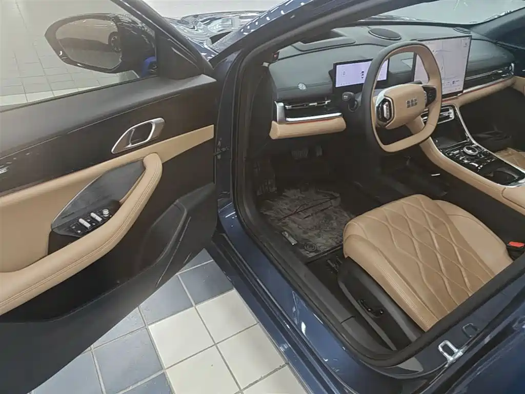 Geely Galaxy Galaxy A7 2025 EM-i фото 16