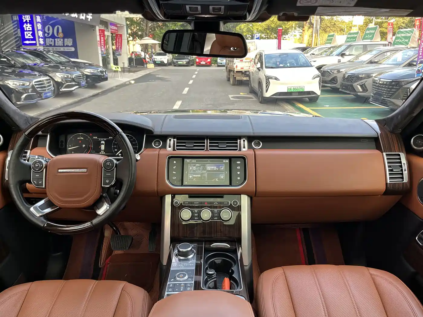 Land Rover Range Rover 2015 3.0 TDV6 Vogue SE Genesis Extended Edition фото 15