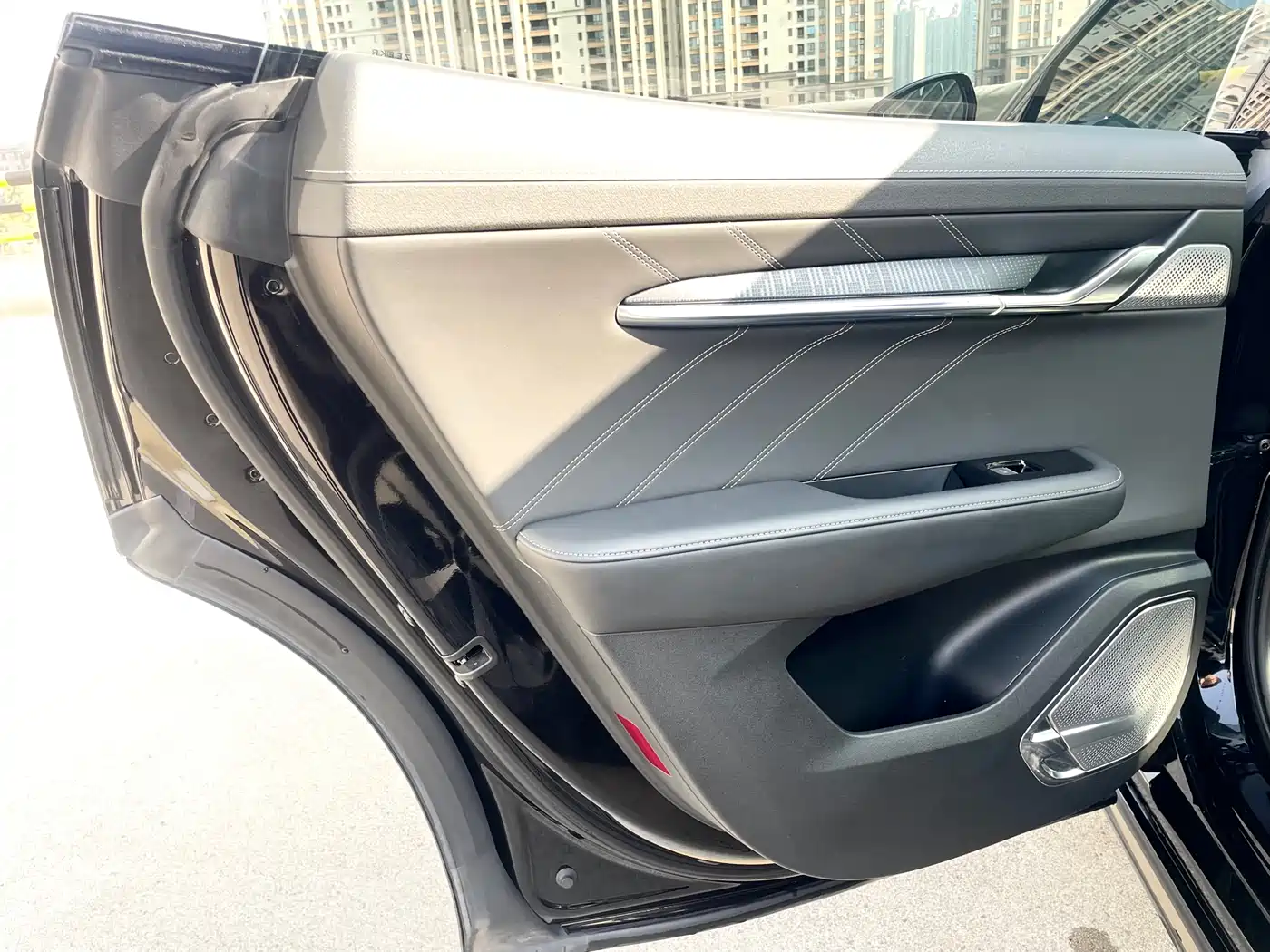 ZEEKR EXTREME KRYPTON 001