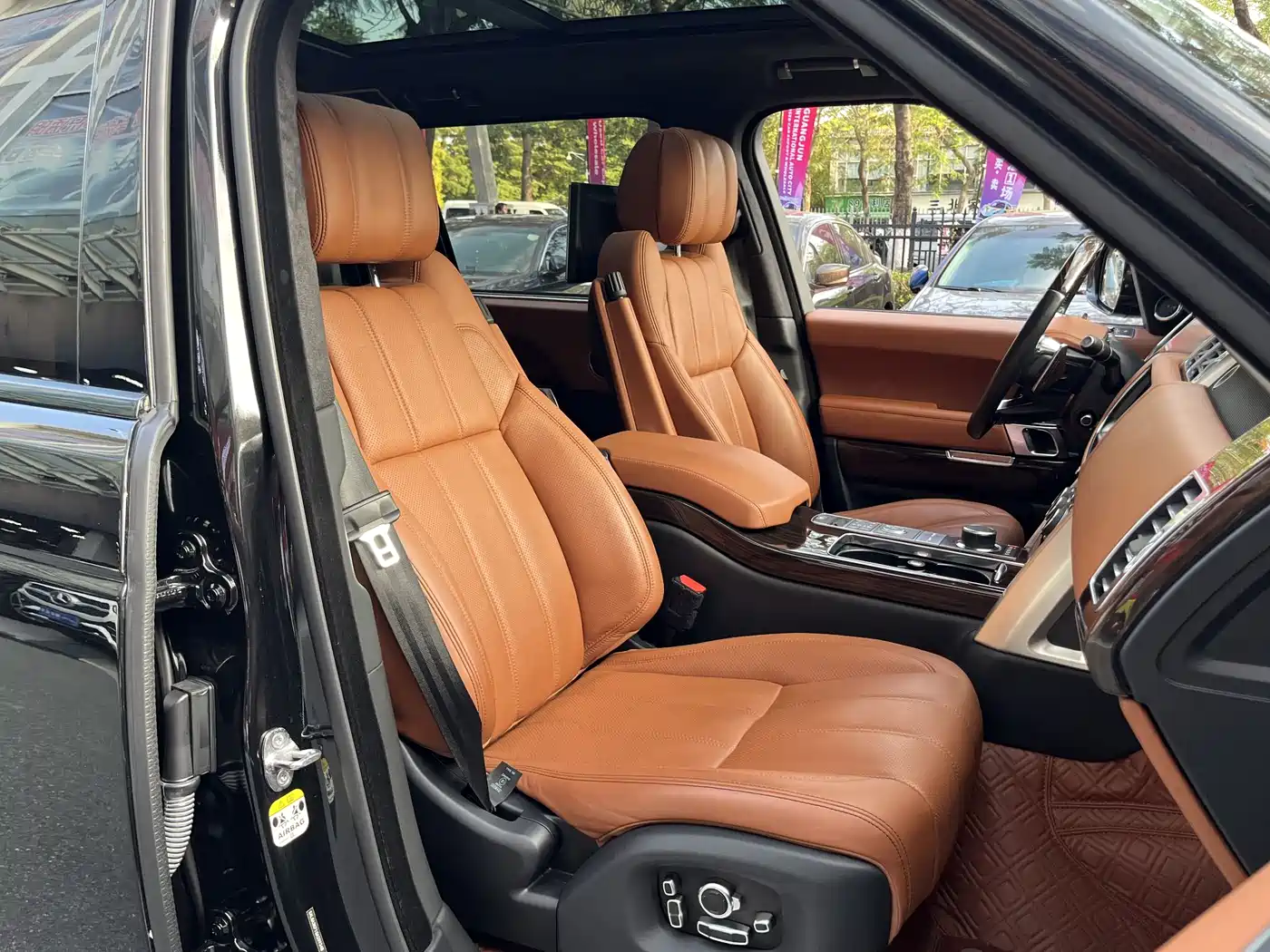 Land Rover Range Rover 2015 3.0 TDV6 Vogue SE Genesis Extended Edition фото 11