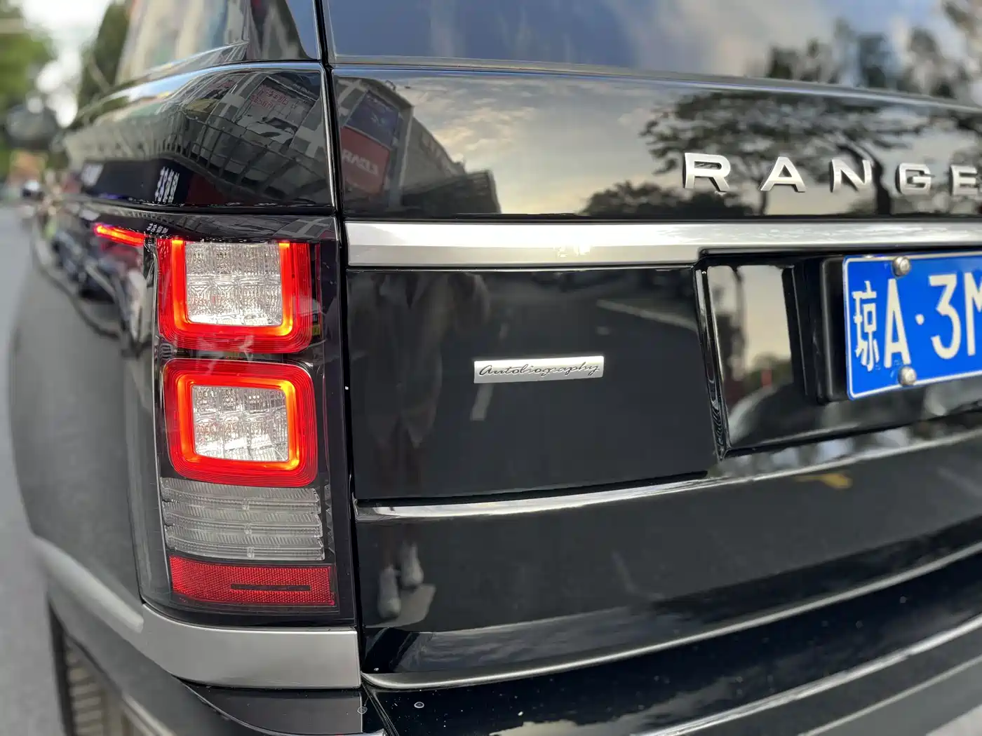 Land Rover Range Rover 2015 3.0 TDV6 Vogue SE Genesis Extended Edition фото 28