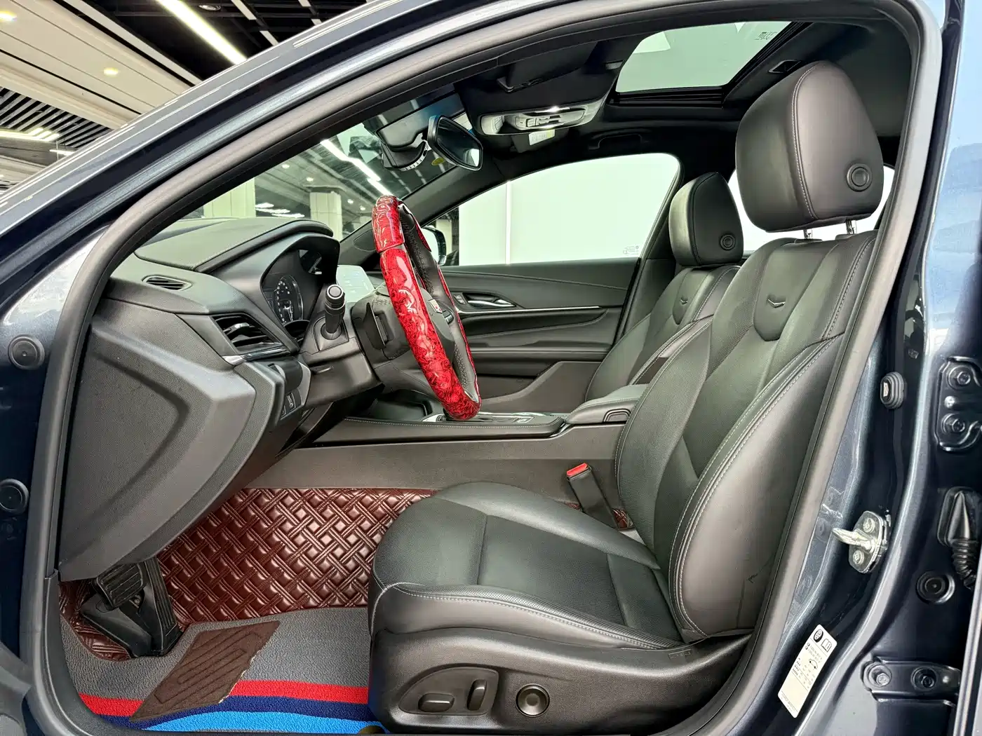 Cadillac CT4 2022 2021 28T Luxury Model