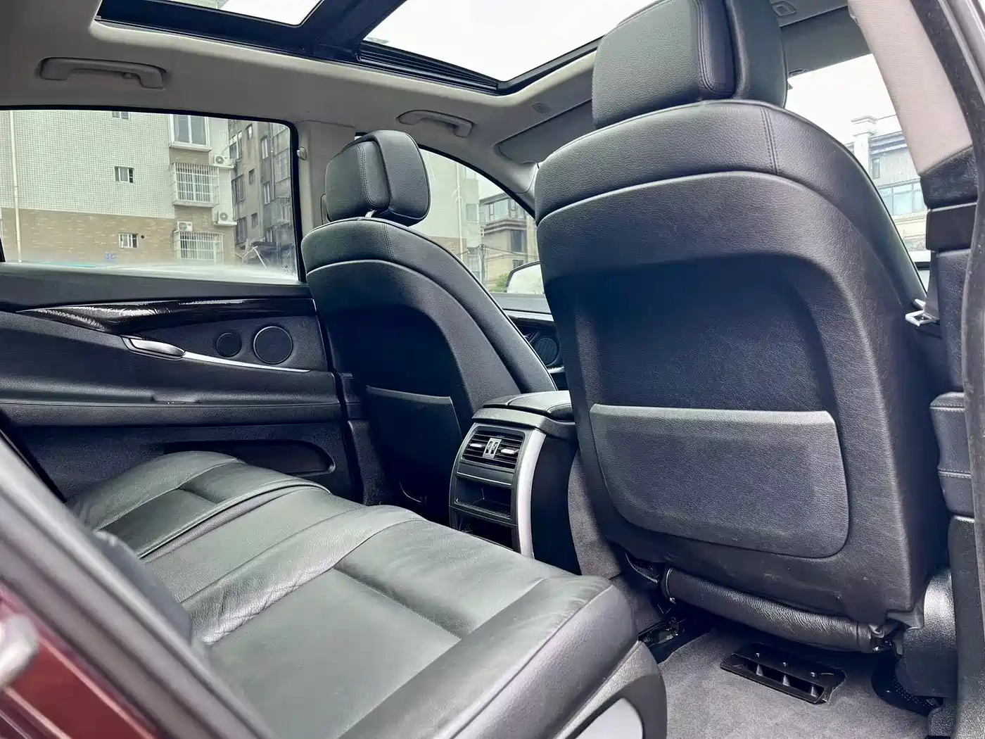 BMW 5 Series GT 2012 2013 535i Leadership