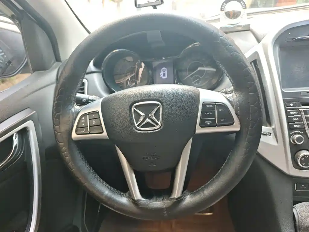 Jiangling Yusheng S350 2015 2014 2.4T Auto 4WD Diesel Luxury Sunroof 5-seater