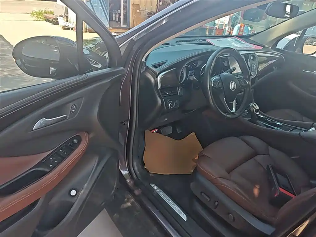 Buick Envision Plus 2017 28T AWD Luxury фото 16