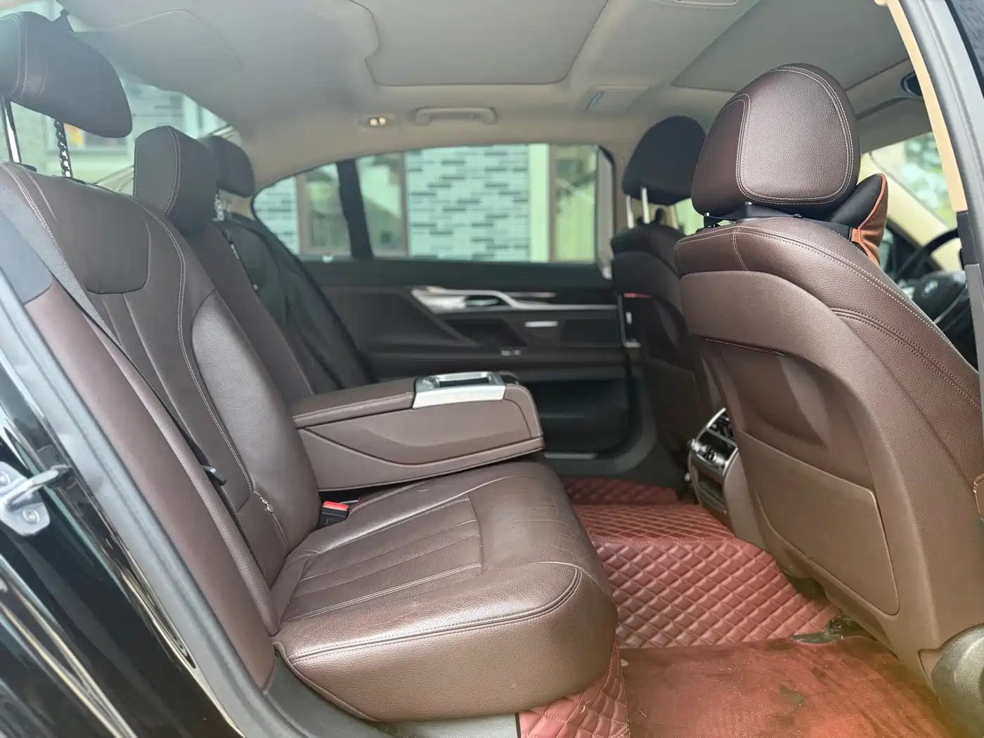 BMW 7 Series 2016 730Li Leading фото 9
