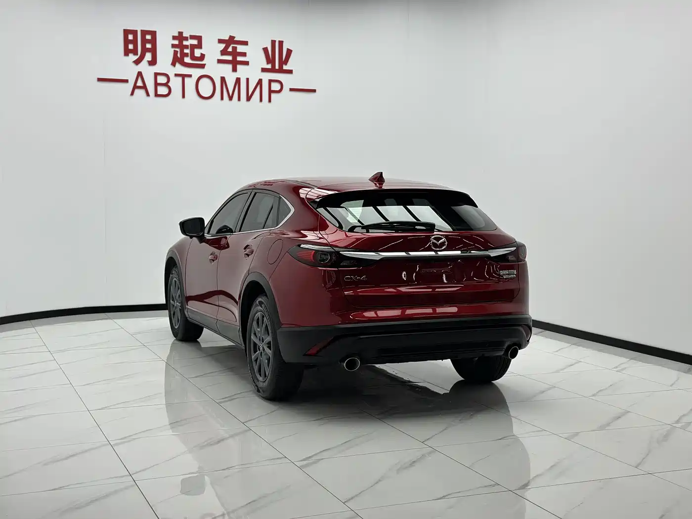 Фото 8 - Mazda CX-4
