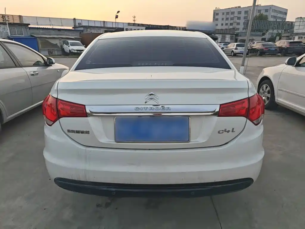 Фото 6 - Citroën C4L
