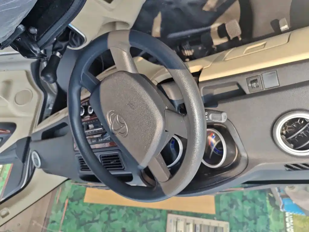 Changan Kaicheng Changan Ruixing M80 2019 2018 1.5L Revised Comfort Model CNG Van Flat Roof Tailgate 4G15S