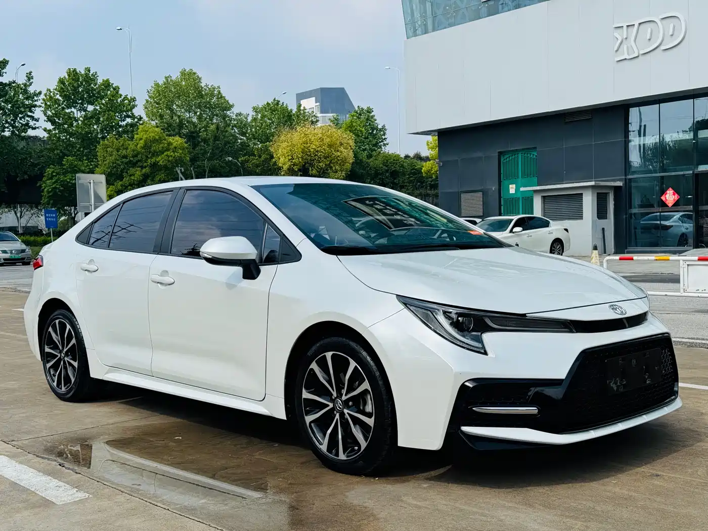 Toyota Levin 2021 185T CVT Sport Edition фото 3