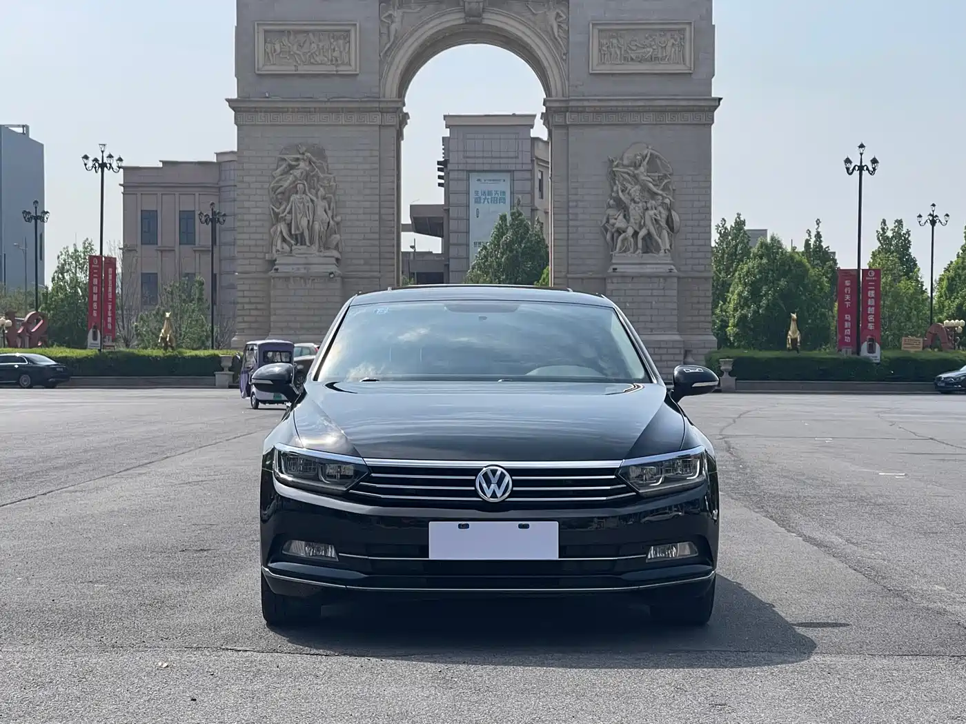Volkswagen Magotan 2018 330TSI DSG Leading фото 2