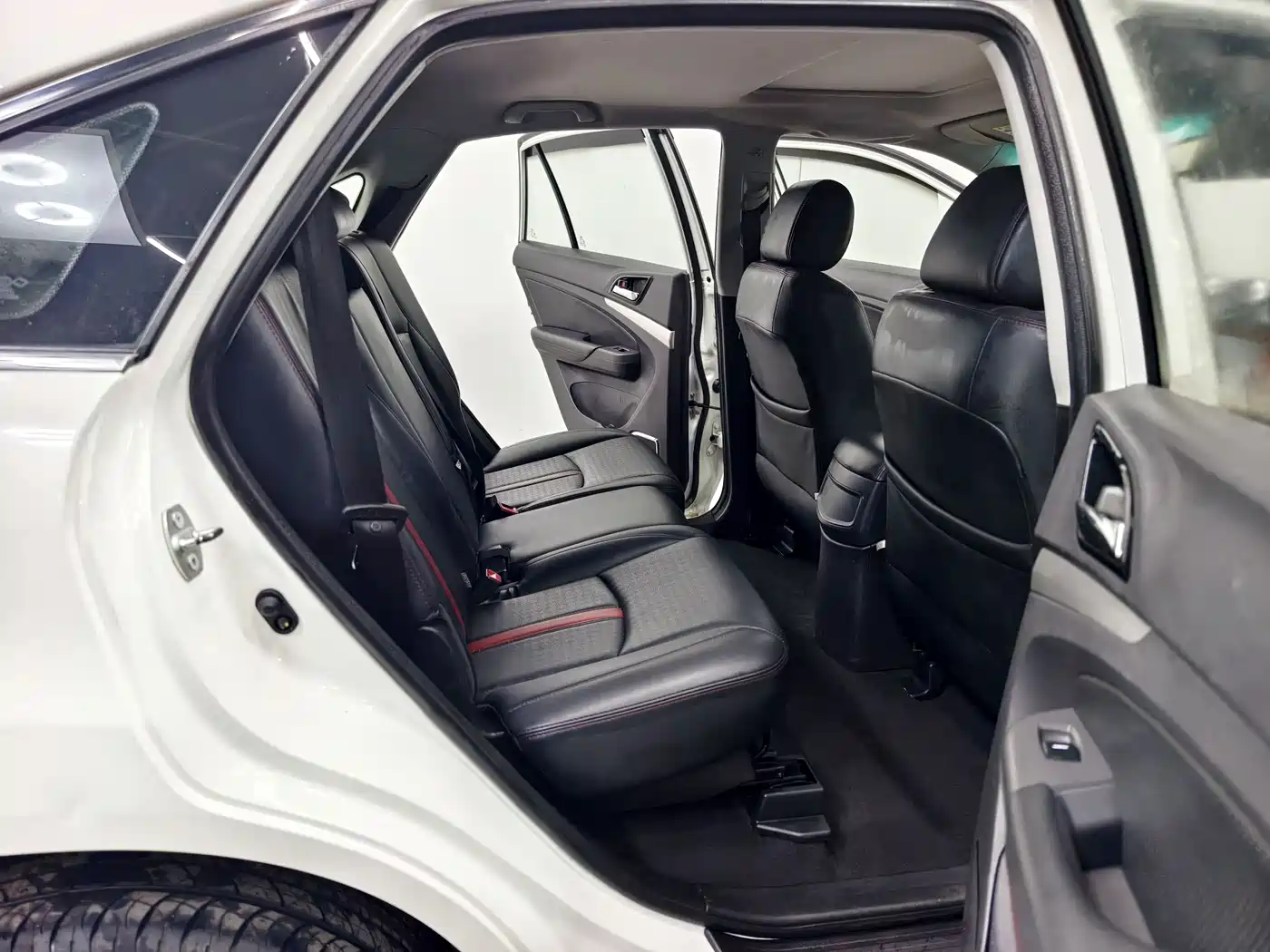 BYD S7 2015 2.0T Automatic Premium фото 15