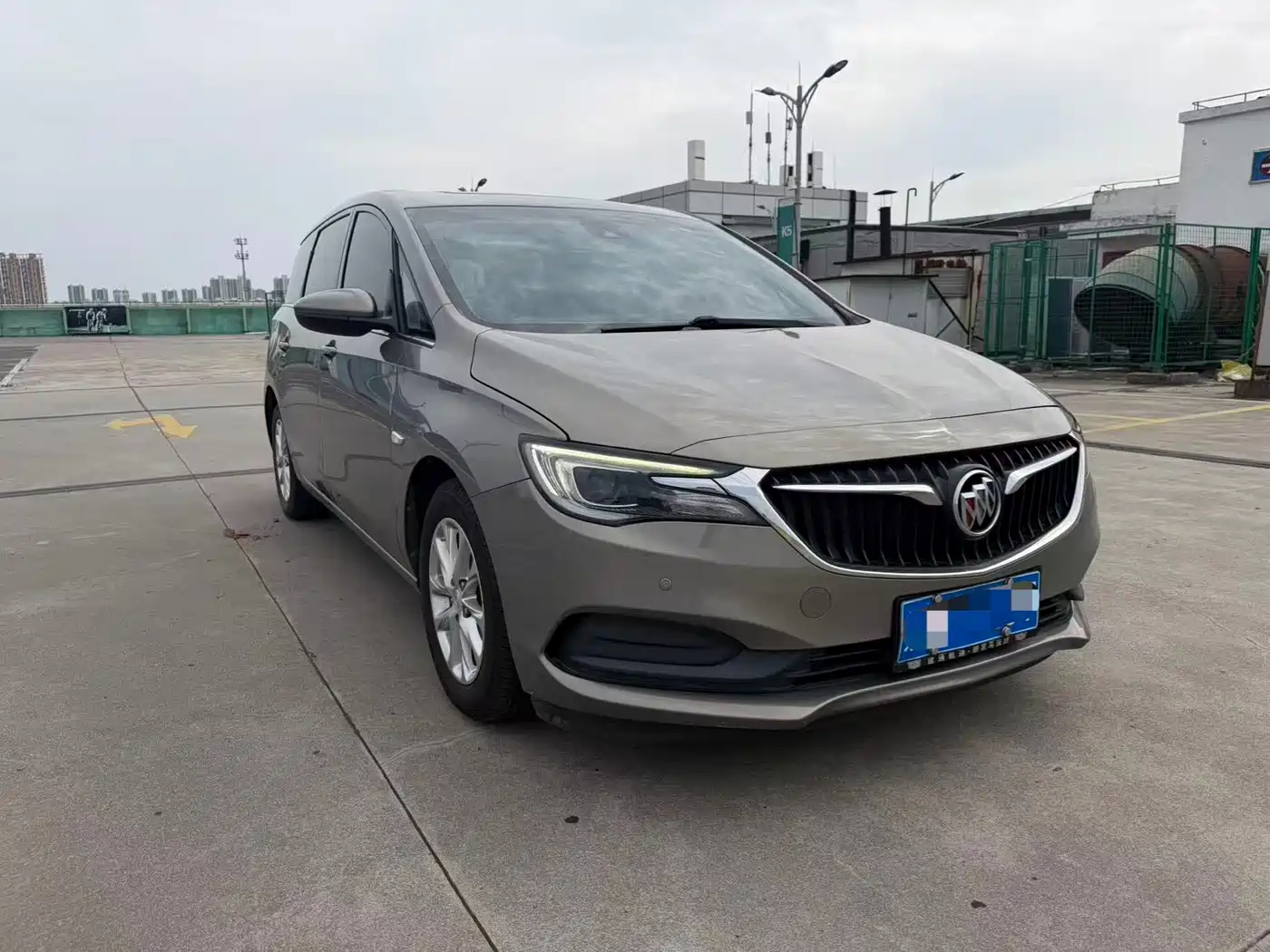 Buick GL6 2018 18T 6-Seater Luxury фото 3
