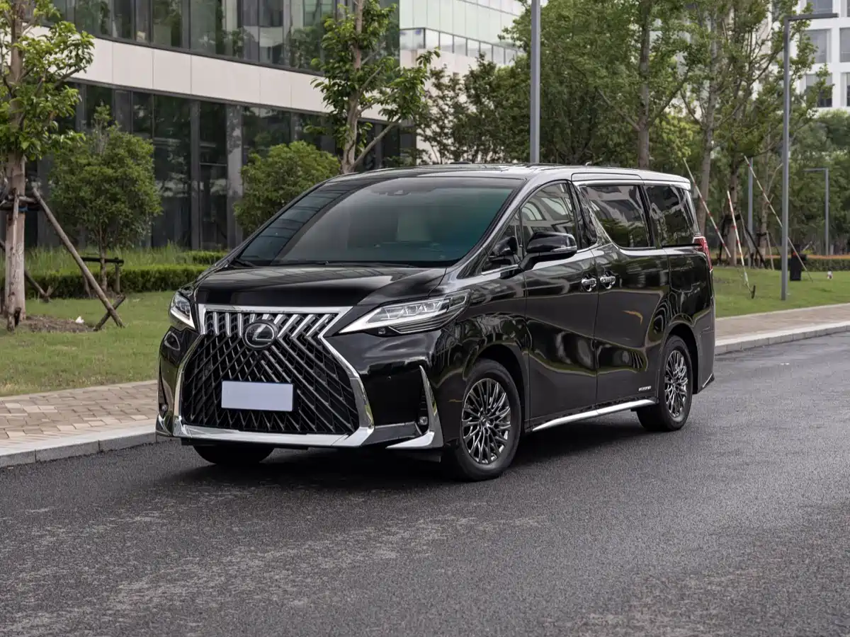 Lexus LM 2020 300h Seven-Seater Elegance Edition