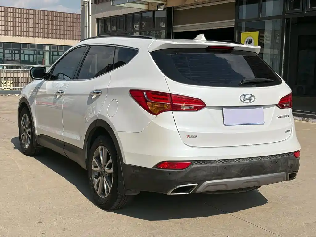 صورة 7 - Hyundai Santa Fe