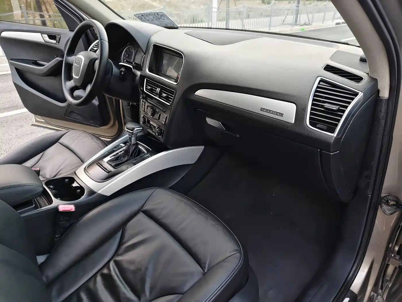 Audi Q5 2010 2.0TFSI Progressive фото 8