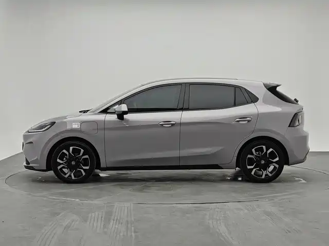 MG MG4 EV 2025 2025 Base Model