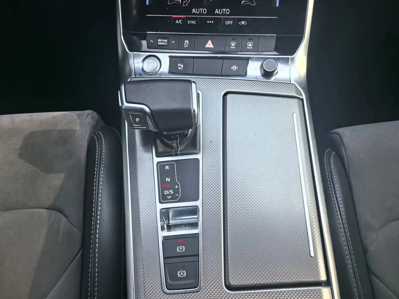 Photo 24 - Audi A6L