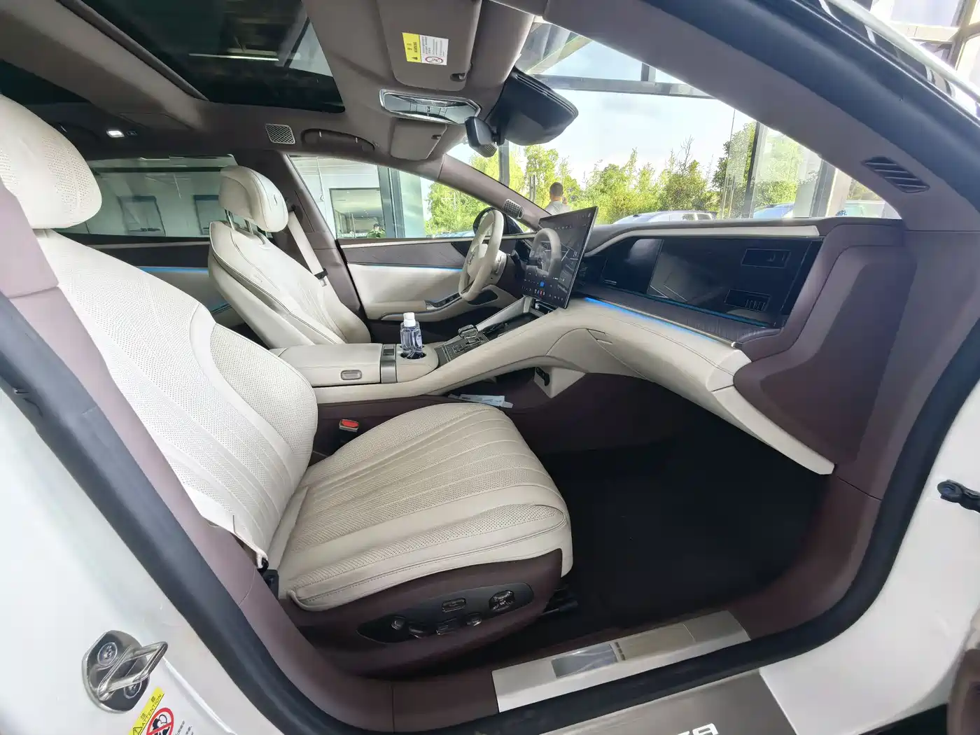 Denza Z9GT 2024 1100 AWD Ultra Edition фото 17