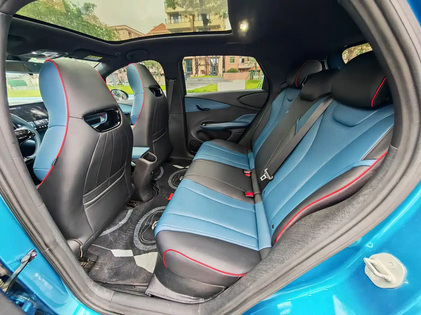 BYD Dolphin 2022 2021 Model 405km Fashion Edition