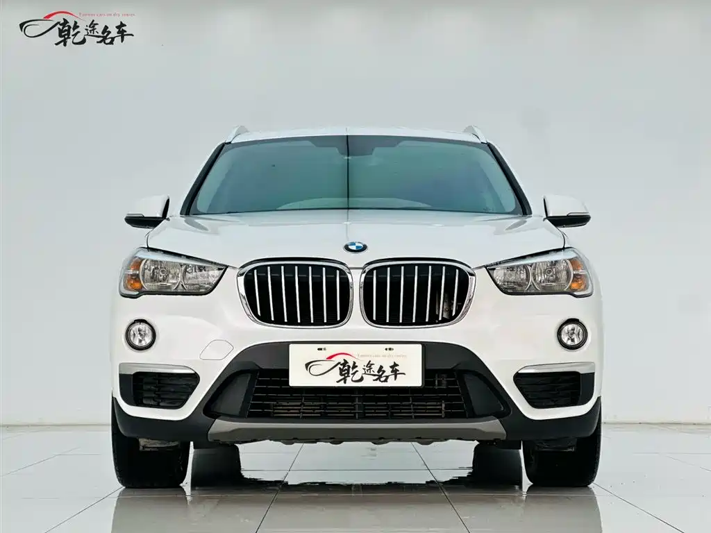 BMW X1 2019 sDrive18Li Fashion Model фото 2