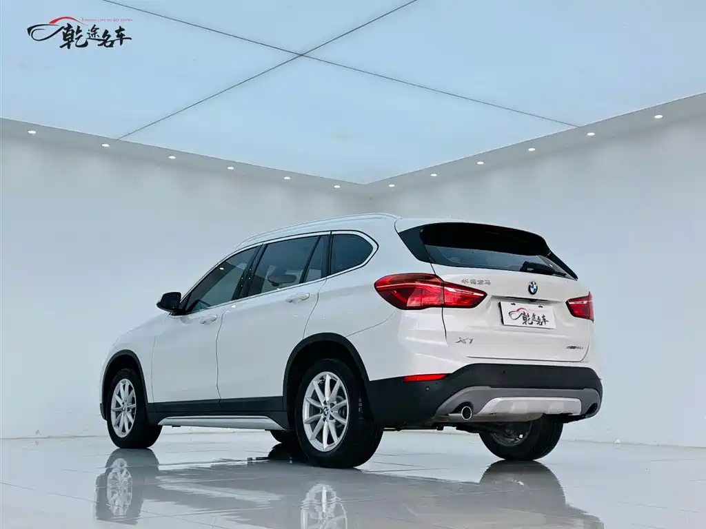 BMW X1 2019 sDrive18Li Fashion Model фото 5