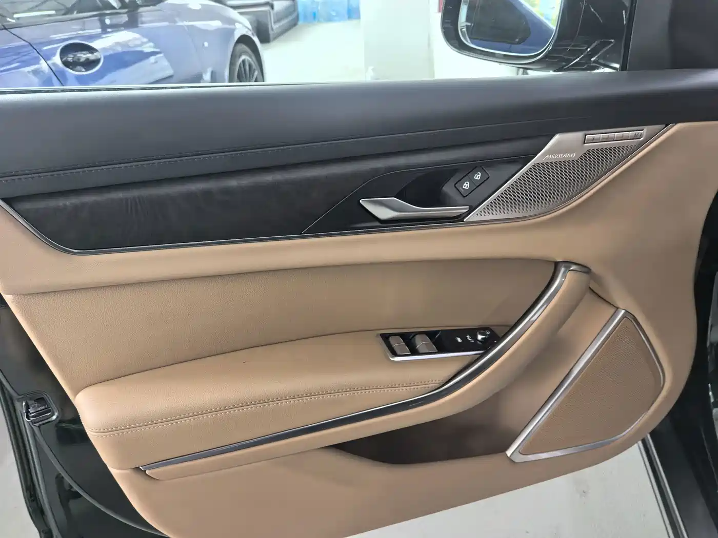 Jaguar XFL 2025 2025 2.0T P250 FWD Luxury Edition