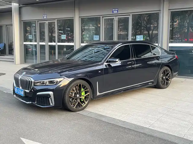 BMW 7 SERIES