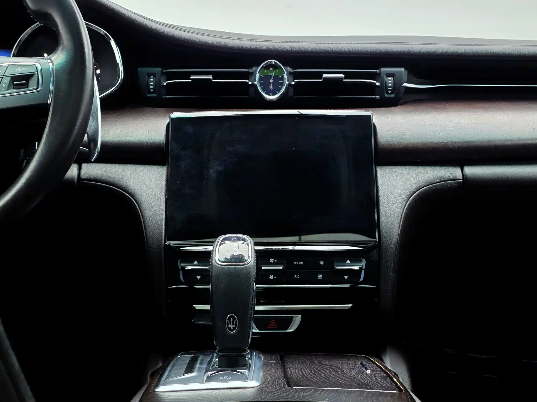 Photo 18 - Maserati Quattroporte