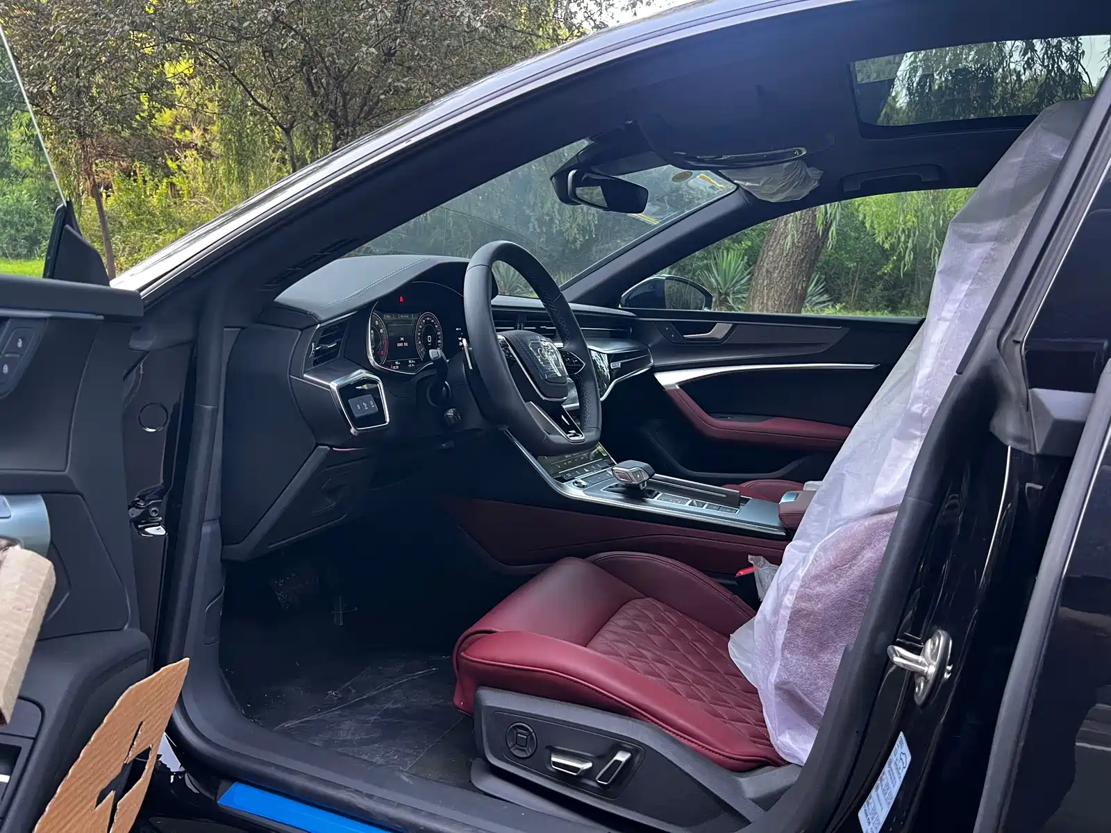Фото 4 - Audi A7L