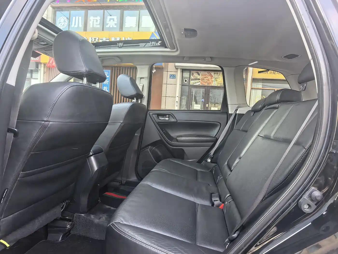 Subaru Forester 2013 2.5i Automatic Luxury Edition фото 5