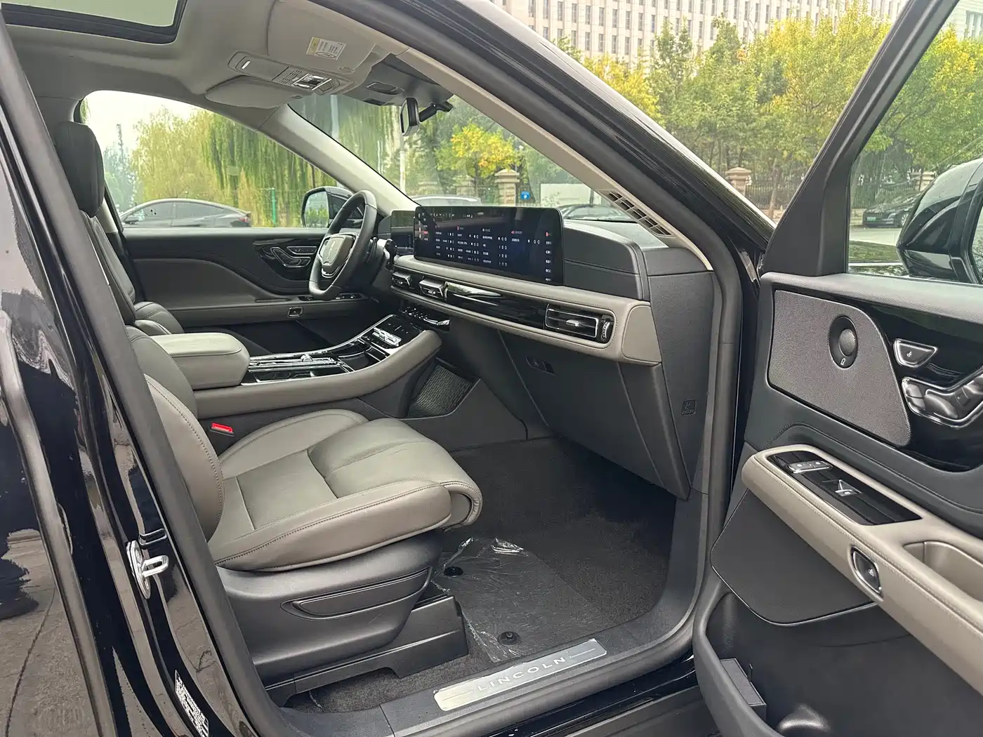 Lincoln Aviator 2026 2024 3.0T V6 AWD Luxury Edition 6-Seater