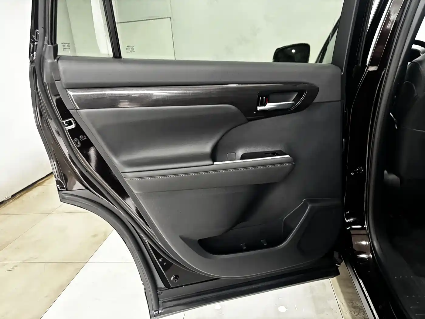 Toyota Crown Kluger 2022 2.0T 4WD Sporty Edition фото 22