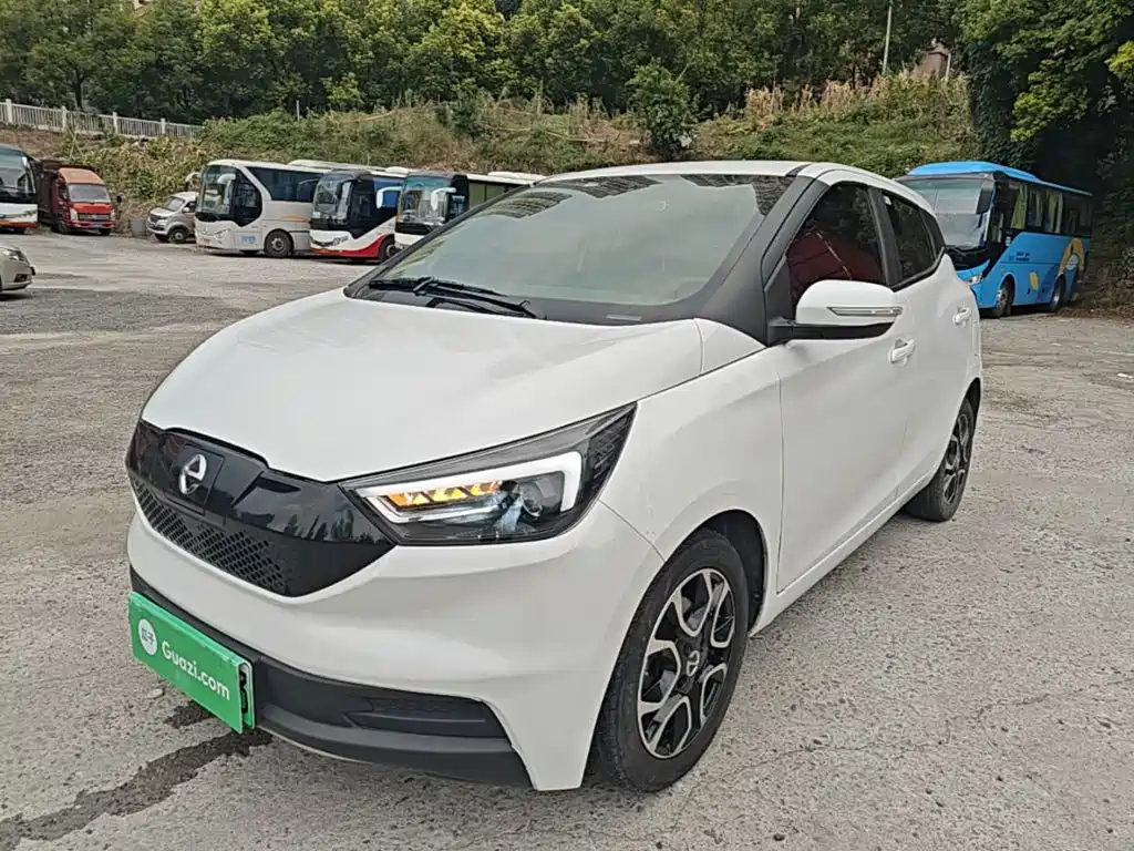 JMCG New Energy Yizhi EV3 2022 2021 Mini Radar Yue Run Model