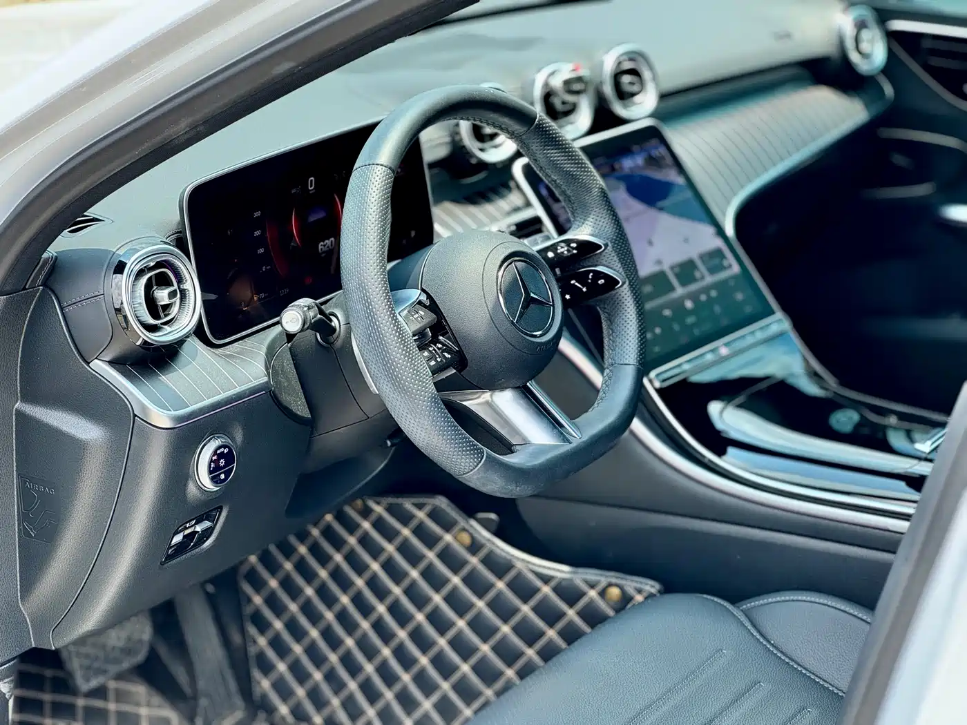 Mercedes-Benz C-Class 2024 Facelift C 260 L Sport фото 17
