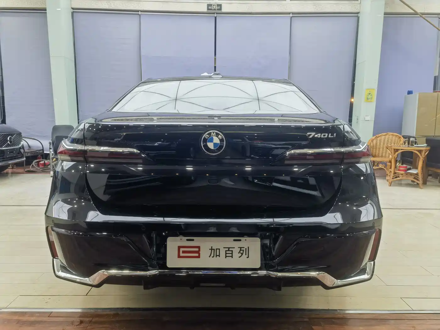 BMW 7 Series 2023 Model 740Li Leading M Sport Package фото 16
